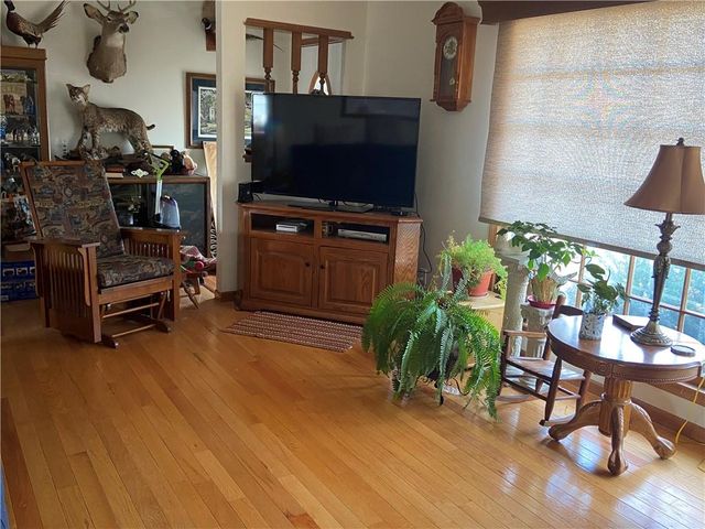 3298 SE Taos Road, Faucett, MO 64448