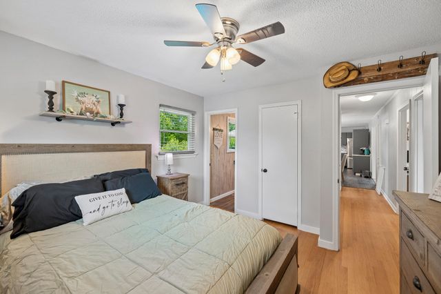 145 Greens Lake Circle, Rossville, GA 30741