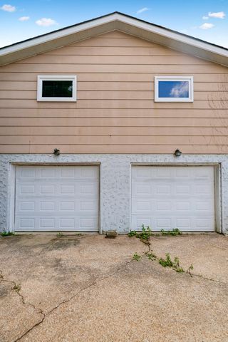 145 Greens Lake Circle, Rossville, GA 30741