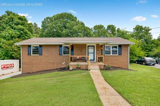 145 Greens Lake Circle, Rossville, GA 30741