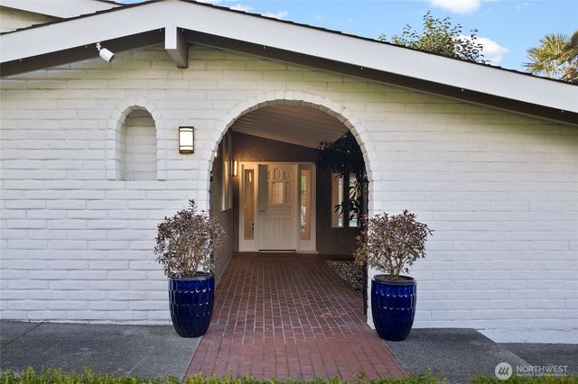 24228 47th Avenue SE, Woodinville, WA 98072