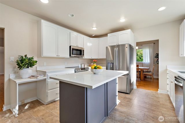 24228 47th Avenue SE, Woodinville, WA 98072