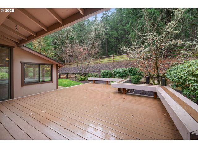 28198 BRIGGS HILL Rd, Eugene, OR 97405