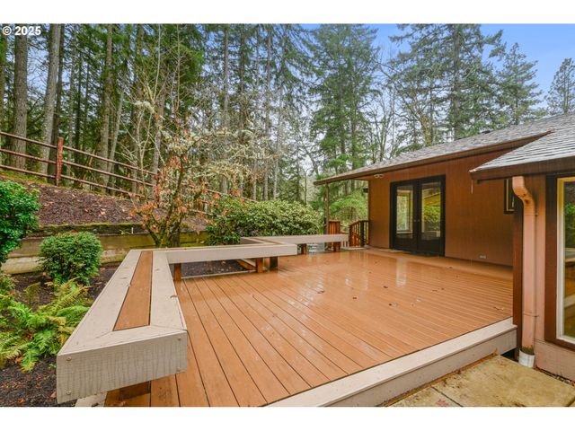 28198 BRIGGS HILL Rd, Eugene, OR 97405