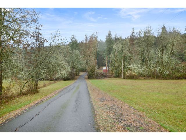 28198 BRIGGS HILL Rd, Eugene, OR 97405