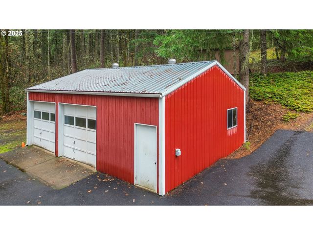 28198 BRIGGS HILL Rd, Eugene, OR 97405