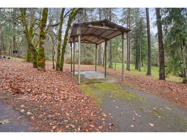28198 BRIGGS HILL Rd, Eugene, OR 97405