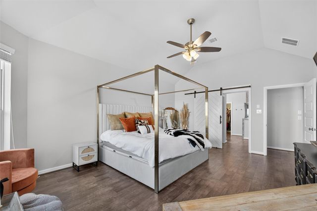 4821 La Piedra, League City, TX 77573