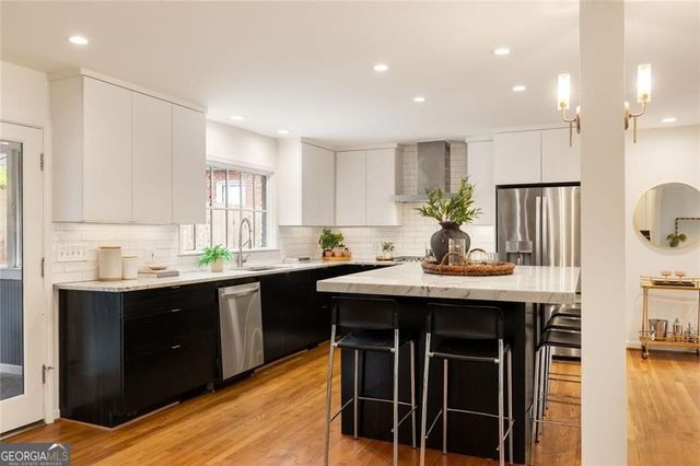 176 E Parkwood Road, Decatur, GA 30030