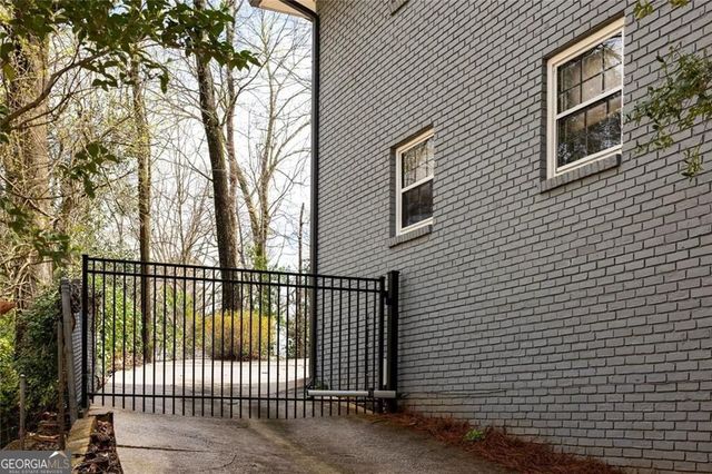 176 E Parkwood Road, Decatur, GA 30030