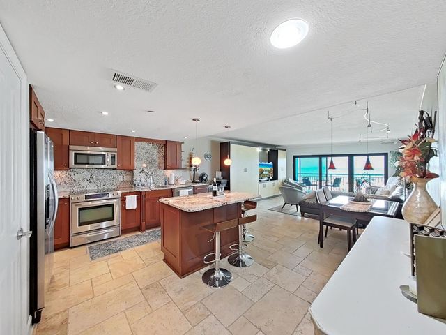 19440 GULF BOULEVARD 104, Indian Shores, FL 33785