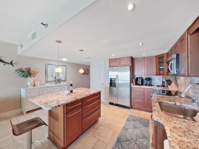 19440 GULF BOULEVARD 104, Indian Shores, FL 33785