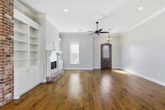 2534 South Point Drive, Lake Charles, LA 70605