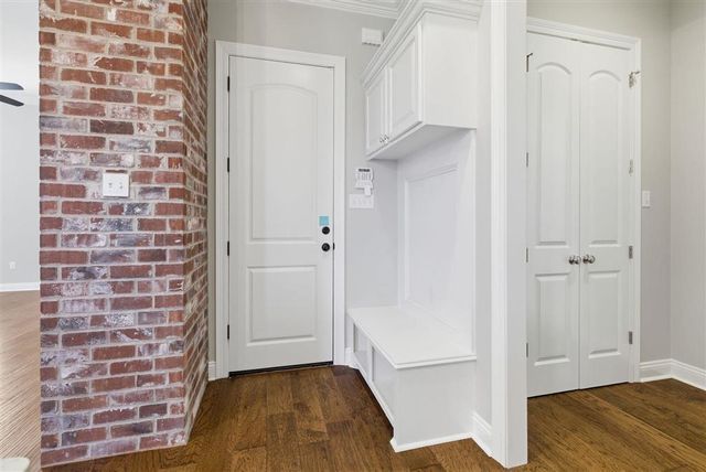 2534 South Point Drive, Lake Charles, LA 70605