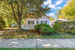 18485 Sumner, Redford, MI 48240