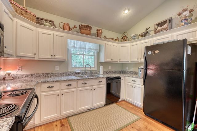 105 Evergreen Road, Hiawassee, GA 30546