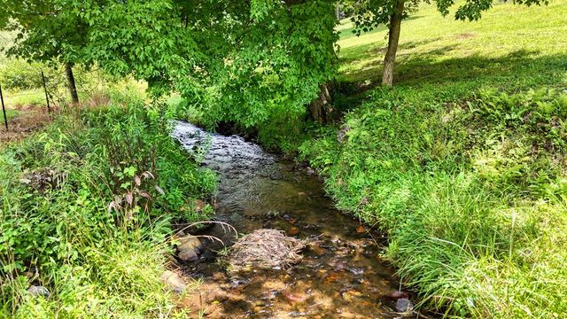 105 Evergreen Road, Hiawassee, GA 30546