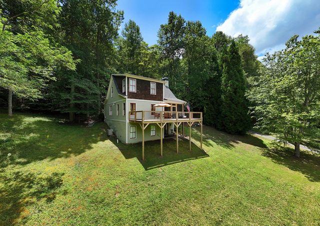 105 Evergreen Road, Hiawassee, GA 30546