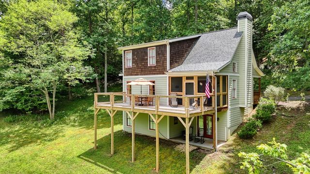 105 Evergreen Road, Hiawassee, GA 30546