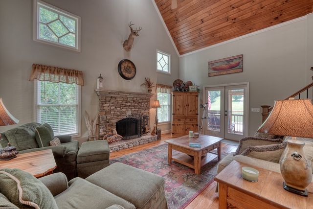 105 Evergreen Road, Hiawassee, GA 30546