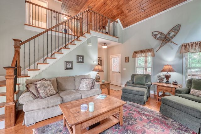 105 Evergreen Road, Hiawassee, GA 30546