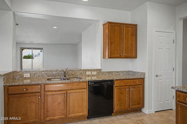 5656 N 87TH Drive, Glendale, AZ 85305