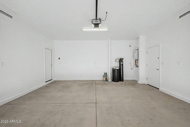 5656 N 87TH Drive, Glendale, AZ 85305