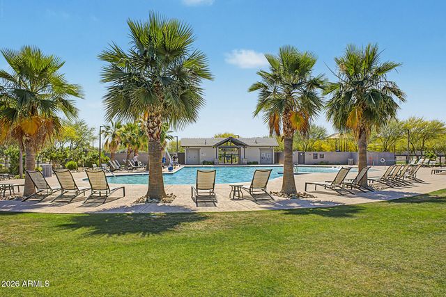 5656 N 87TH Drive, Glendale, AZ 85305