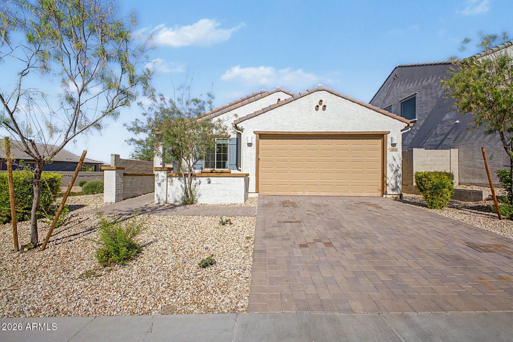 5656 N 87TH Drive, Glendale, AZ 85305
