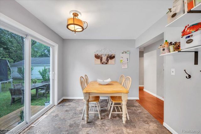 734 Elmwood Drive, Fenton, MI 48430