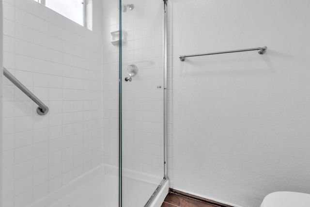 19 Meadow Breeze Ct, Sacramento, CA 95823