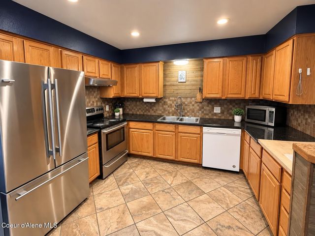 2810 W Masters DR, Coeur D'alene, ID 83815