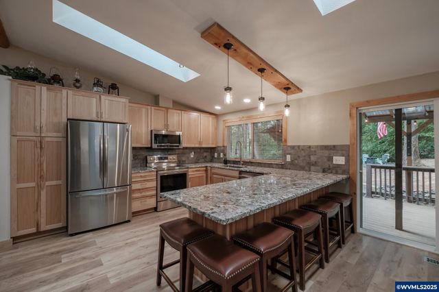 23508 Lewis Dr, Philomath, OR 97370