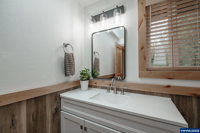 23508 Lewis Dr, Philomath, OR 97370