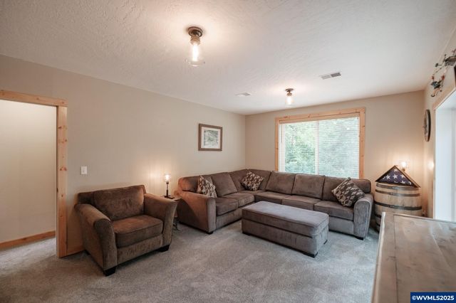 23508 Lewis Dr, Philomath, OR 97370