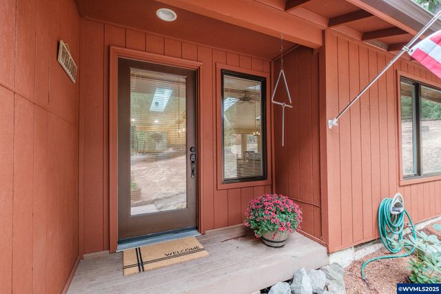 23508 Lewis Dr, Philomath, OR 97370