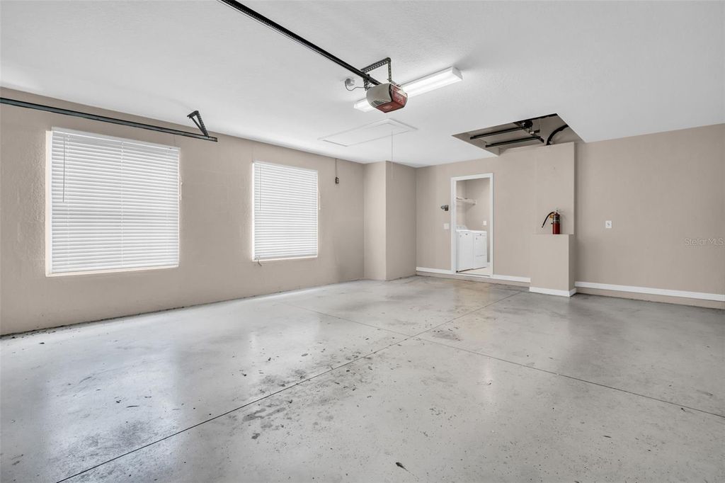Image 14 of property listing at 12415 RUSTIC VIEW COURT, Tampa, FL 33635