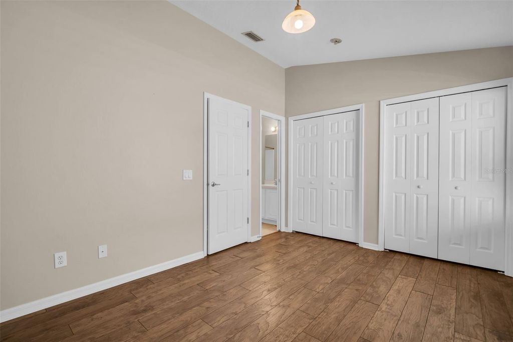 Image 18 of property listing at 12415 RUSTIC VIEW COURT, Tampa, FL 33635