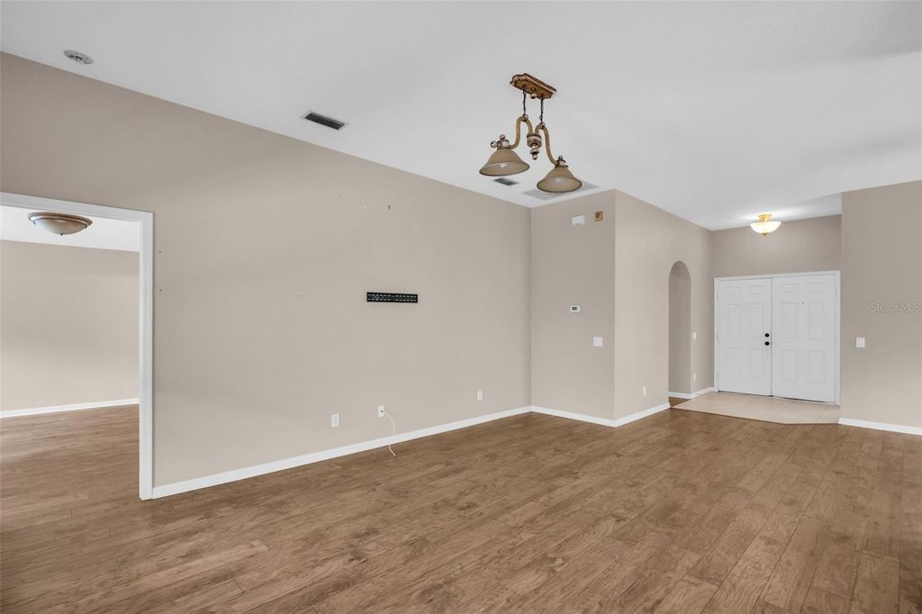 Image 27 of property listing at 12415 RUSTIC VIEW COURT, Tampa, FL 33635