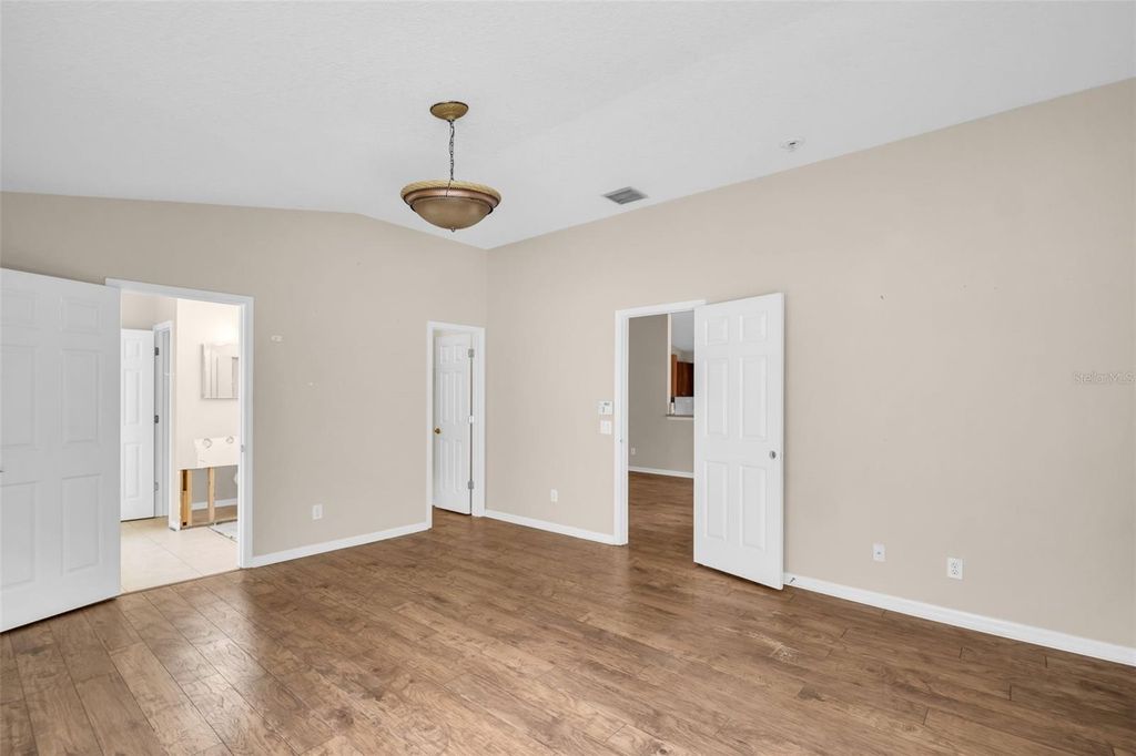 Image 31 of property listing at 12415 RUSTIC VIEW COURT, Tampa, FL 33635