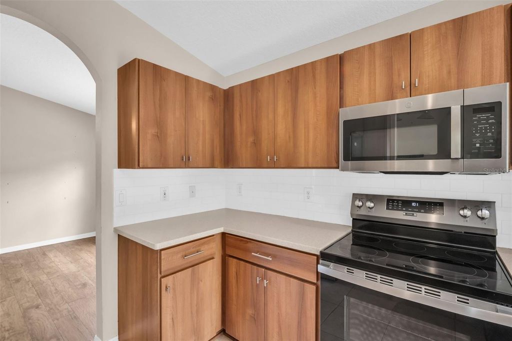 Image 44 of property listing at 12415 RUSTIC VIEW COURT, Tampa, FL 33635