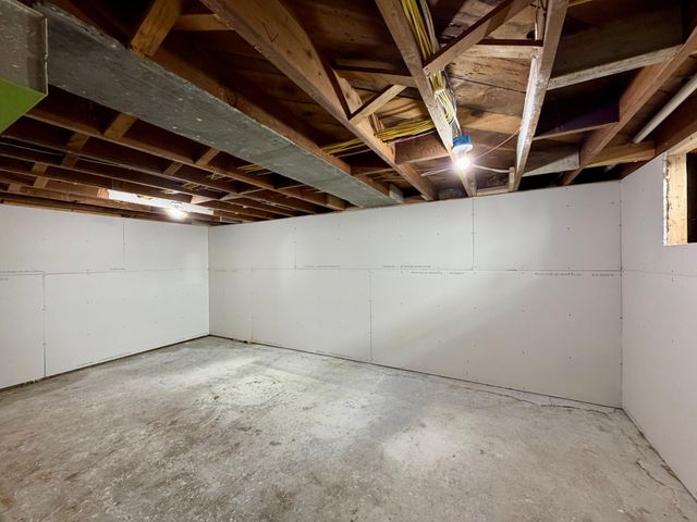 612 16th Street N, Moorhead, MN 56560