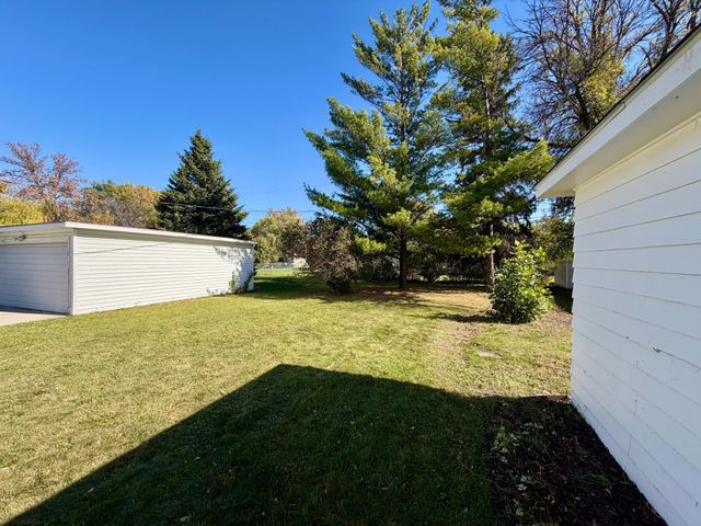 612 16th Street N, Moorhead, MN 56560