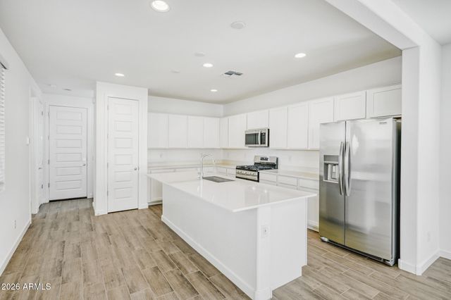 10144 E ULYSSES Avenue, Mesa, AZ 85212