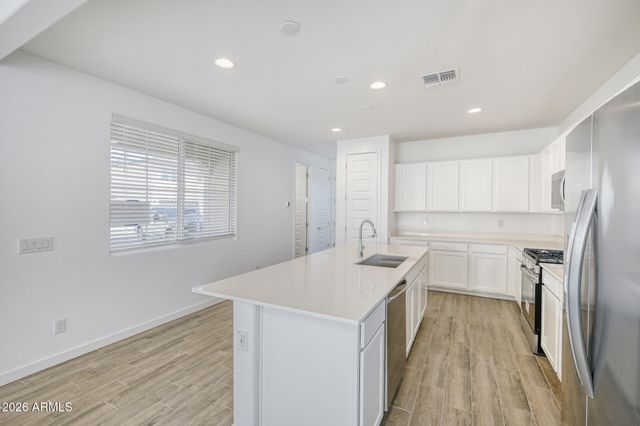 10144 E ULYSSES Avenue, Mesa, AZ 85212