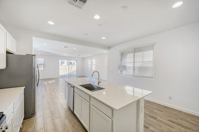 10144 E ULYSSES Avenue, Mesa, AZ 85212