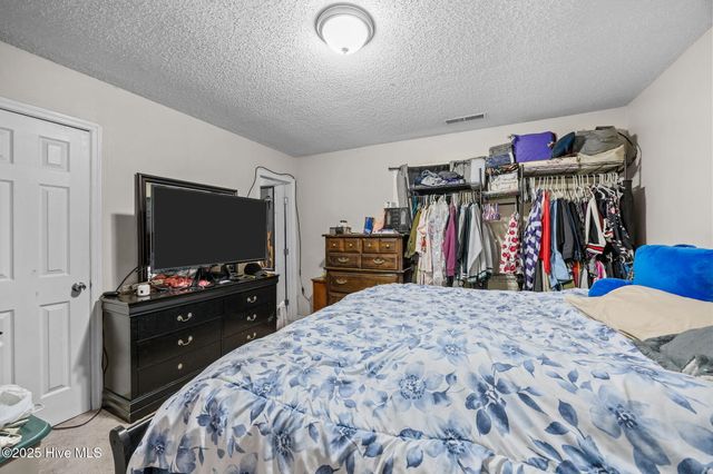 1004 Springdale Drive, Jacksonville, NC 28540