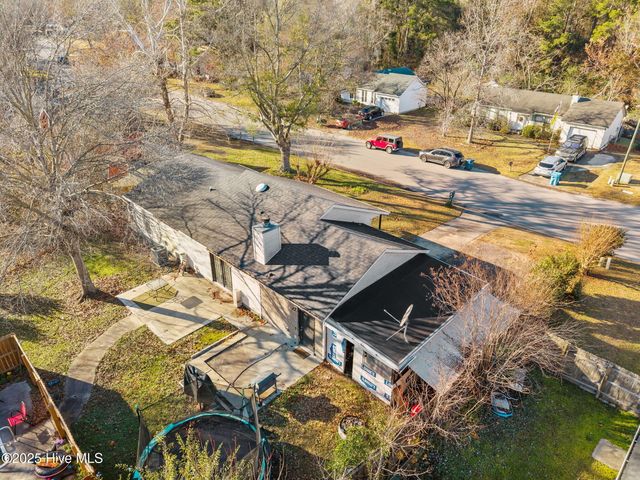 1004 Springdale Drive, Jacksonville, NC 28540