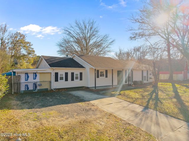 1004 Springdale Drive, Jacksonville, NC 28540