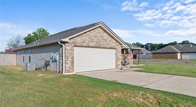 16399 Cherokee Bend, Moundville, AL 35474